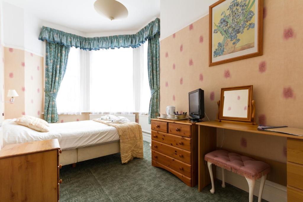 Sandbar House - Family And Couples Only Guest house