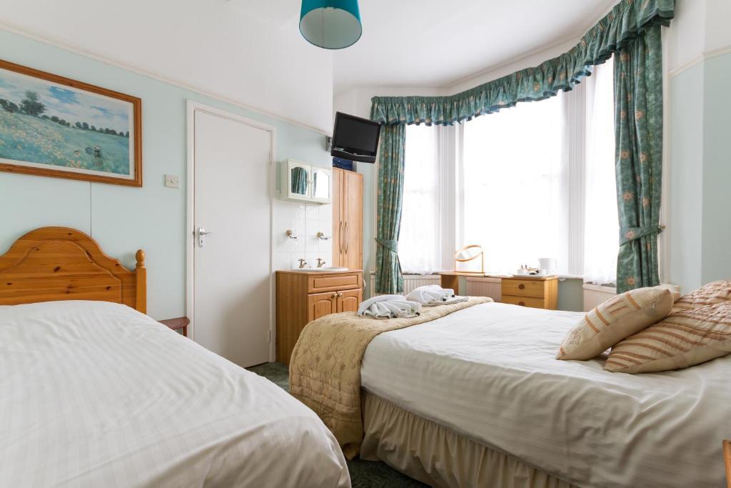 Guest house Sandbar House - Family And Couples Only 4*