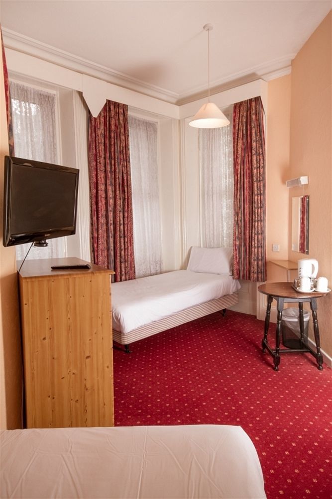 Travelrest Centre Seafront Hotel 3*