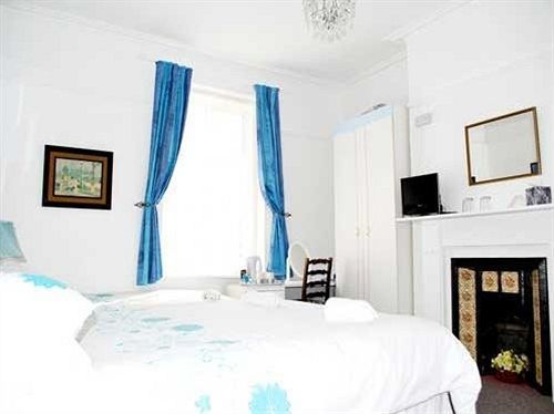 Ocean Breeze Hotel 3*