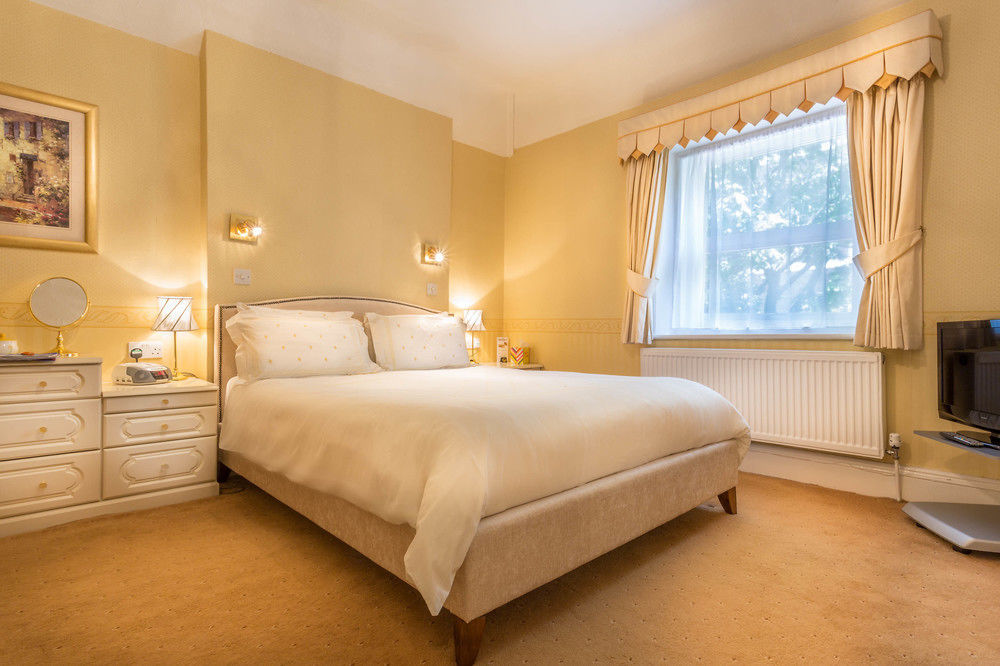 Balincourt 5* Bournemouth