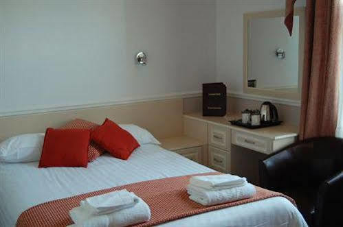 Lampeter Guest house Bournemouth