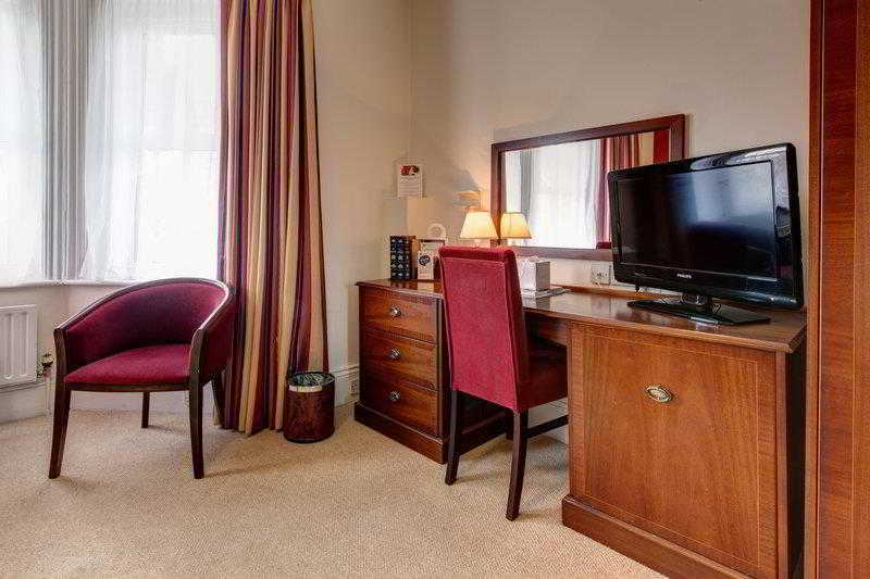 Hotel Connaught 4*