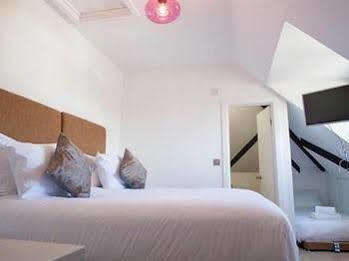 Hotel Fab 2*