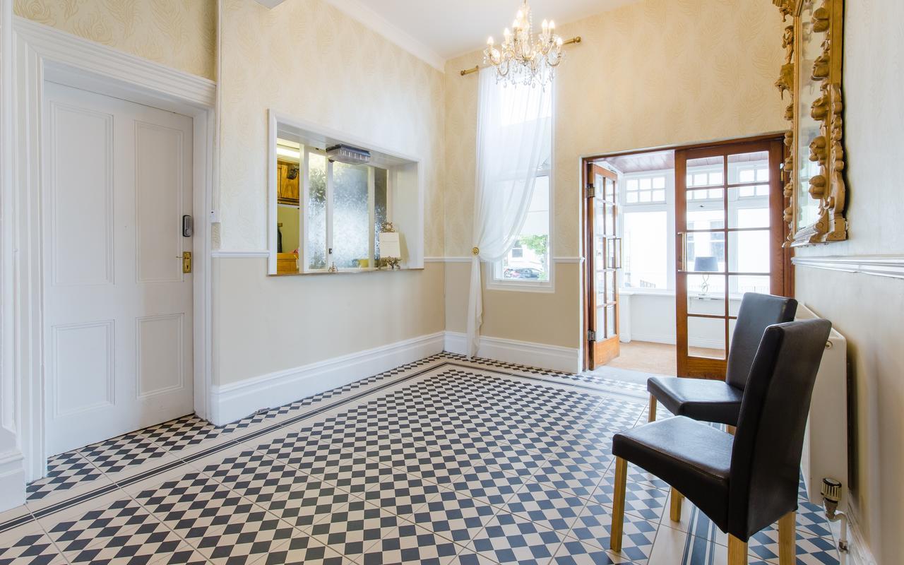 Balmoral Hotel 3*