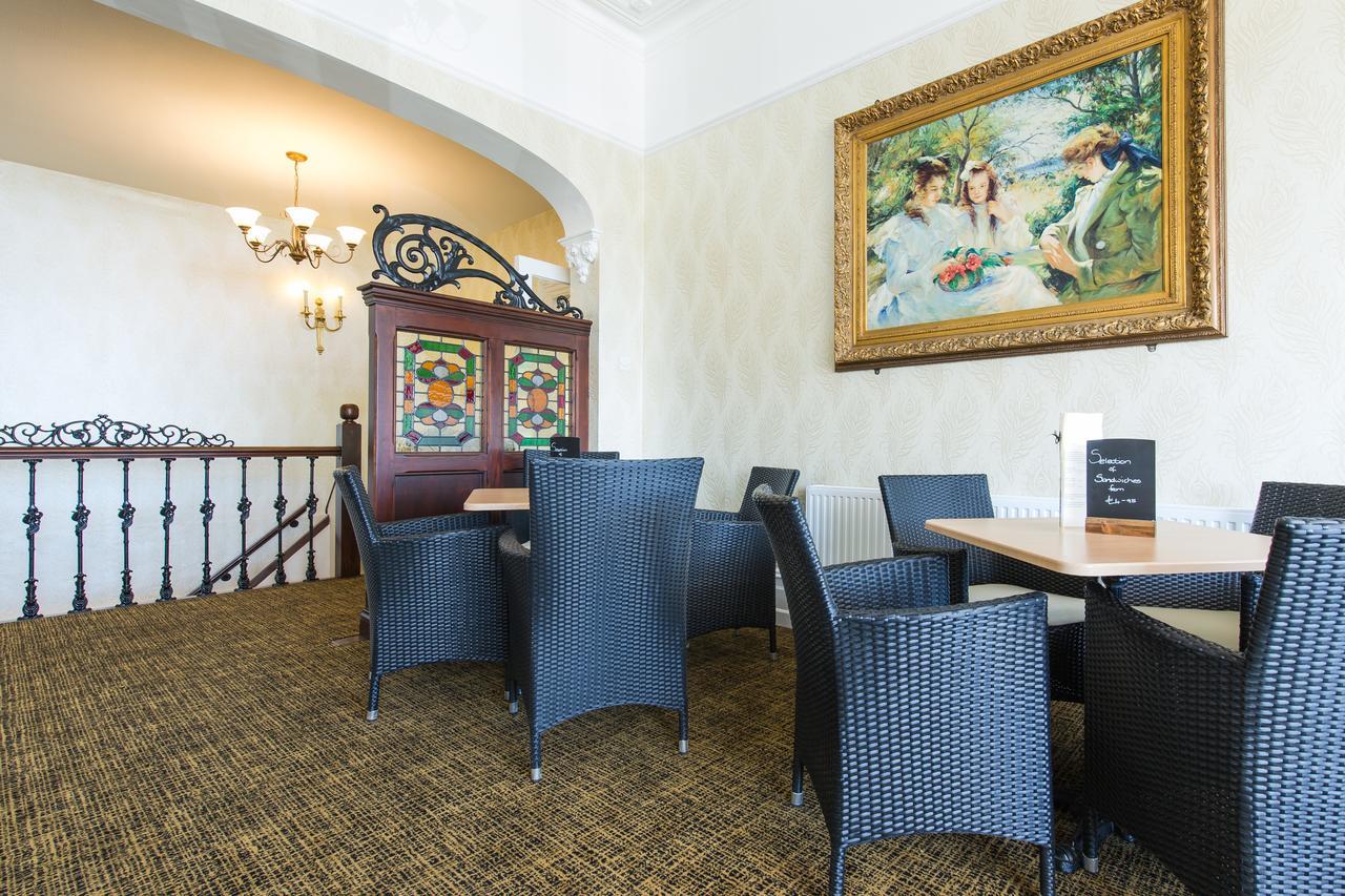 Balmoral Hotel 3*