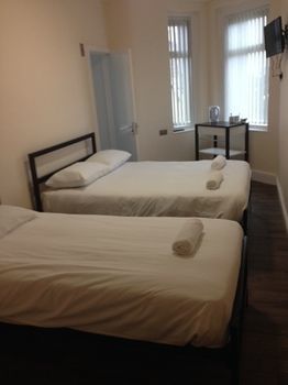 Hotel Carisbrooke 3*