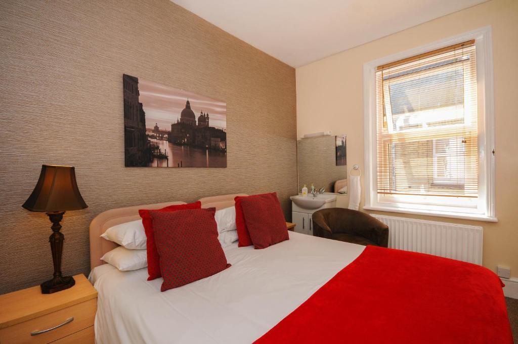 Bed & Breakfast Kantara Bournemouth