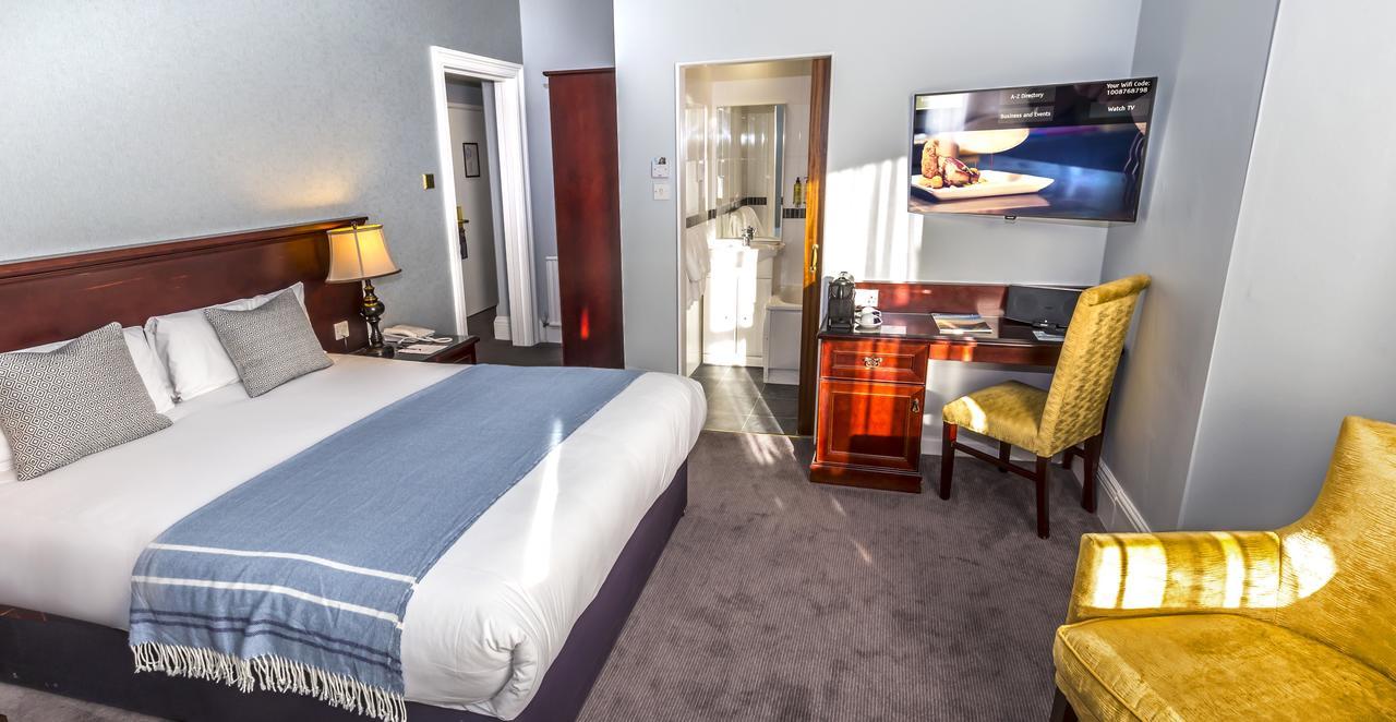 Connaught Hotel 4*