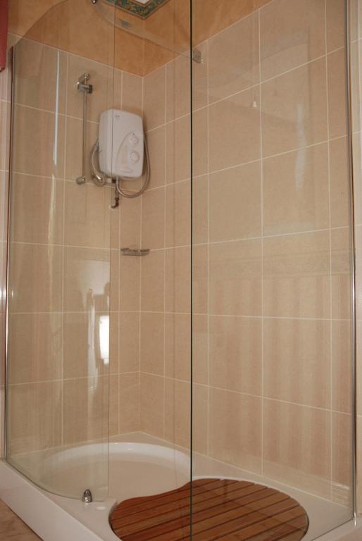 Gervis Court 3*