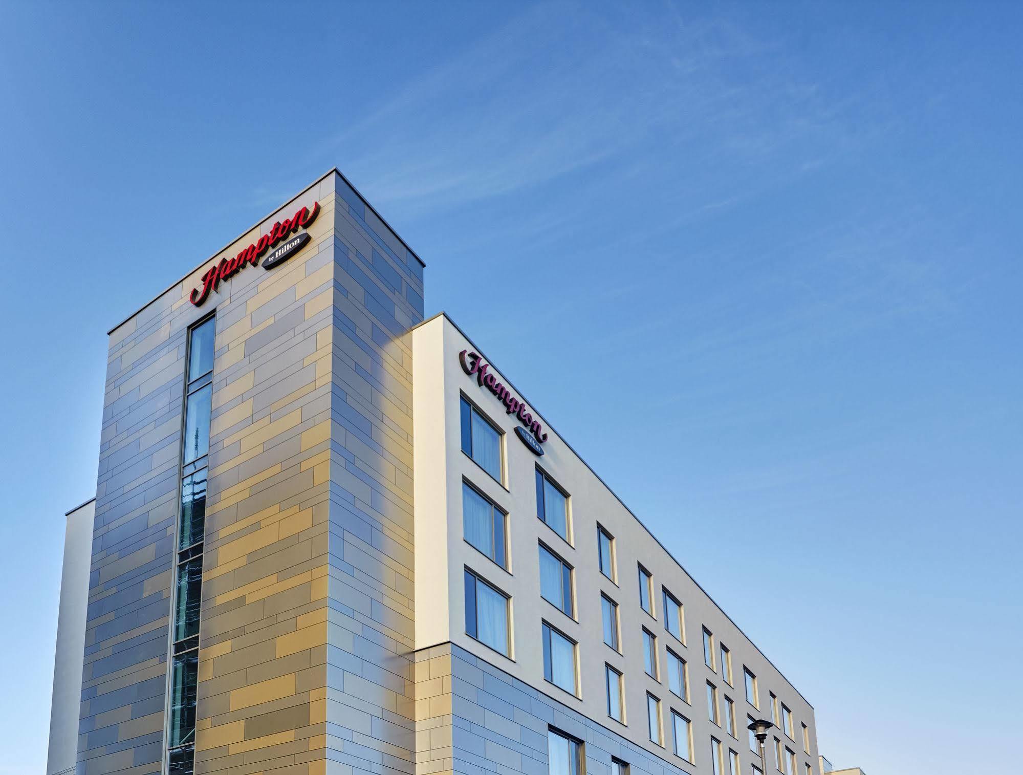 Hampton By Hilton 3*