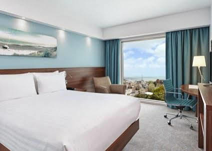 Hotel Hampton By Hilton Bournemouth