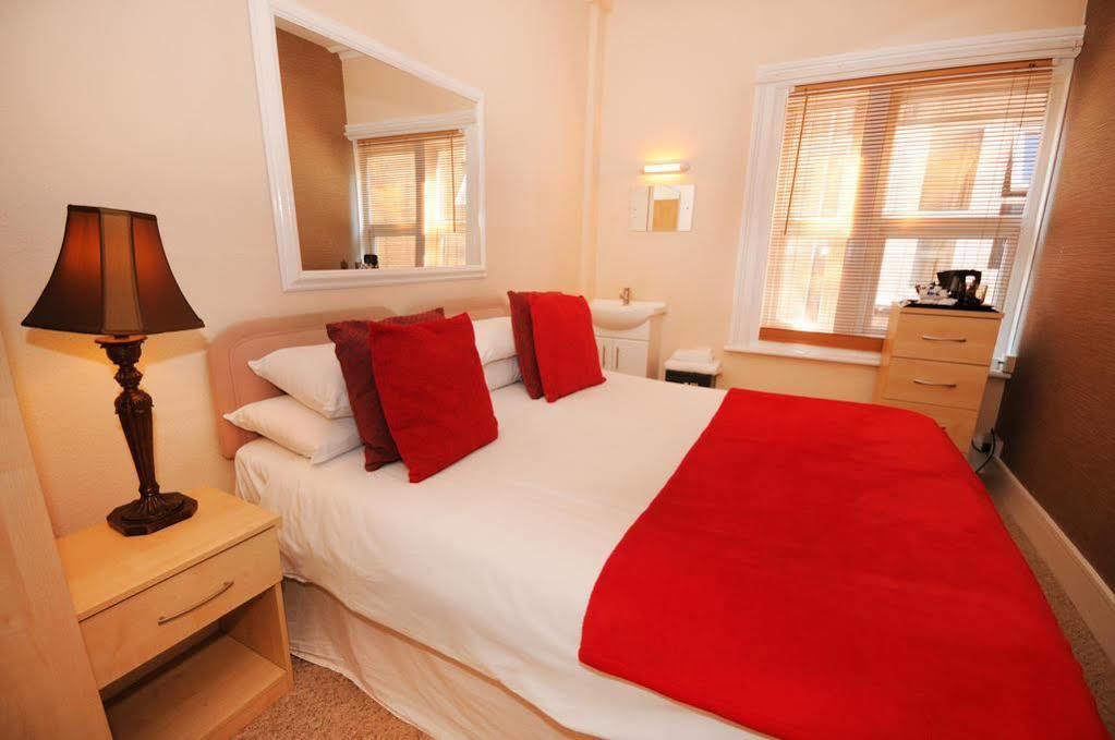 Kantara Bed & Breakfast Bournemouth