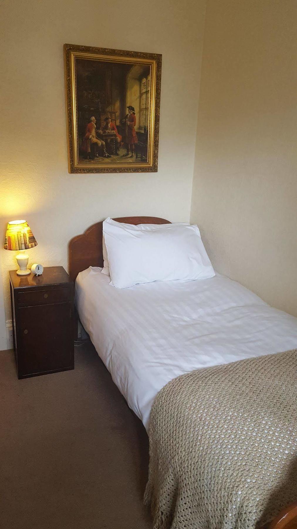 Bed & Breakfast The Living 4*