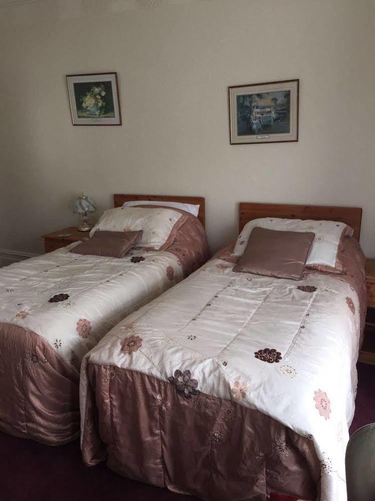 Guest house The Carlton