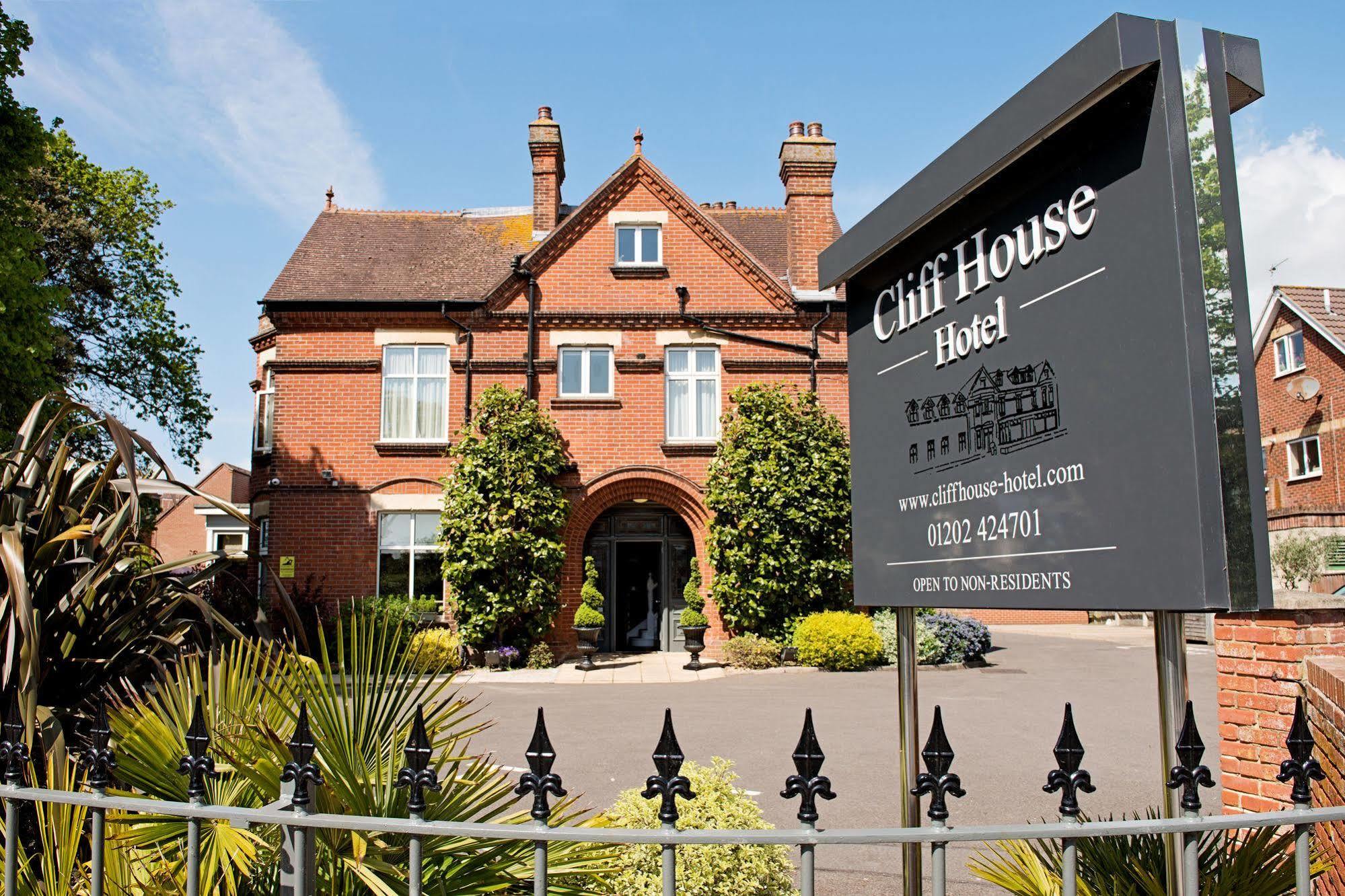 Cliff House Hotel 4*