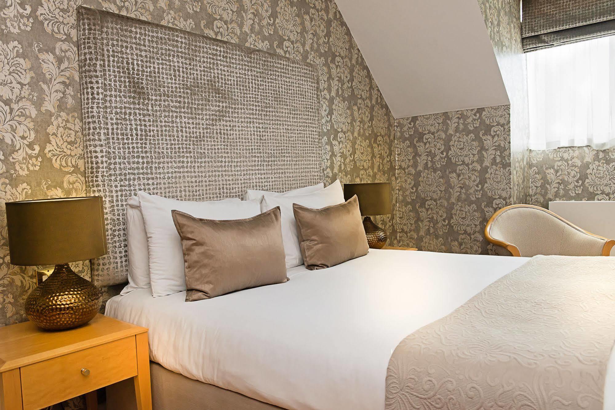 Cliff House 4* Bournemouth