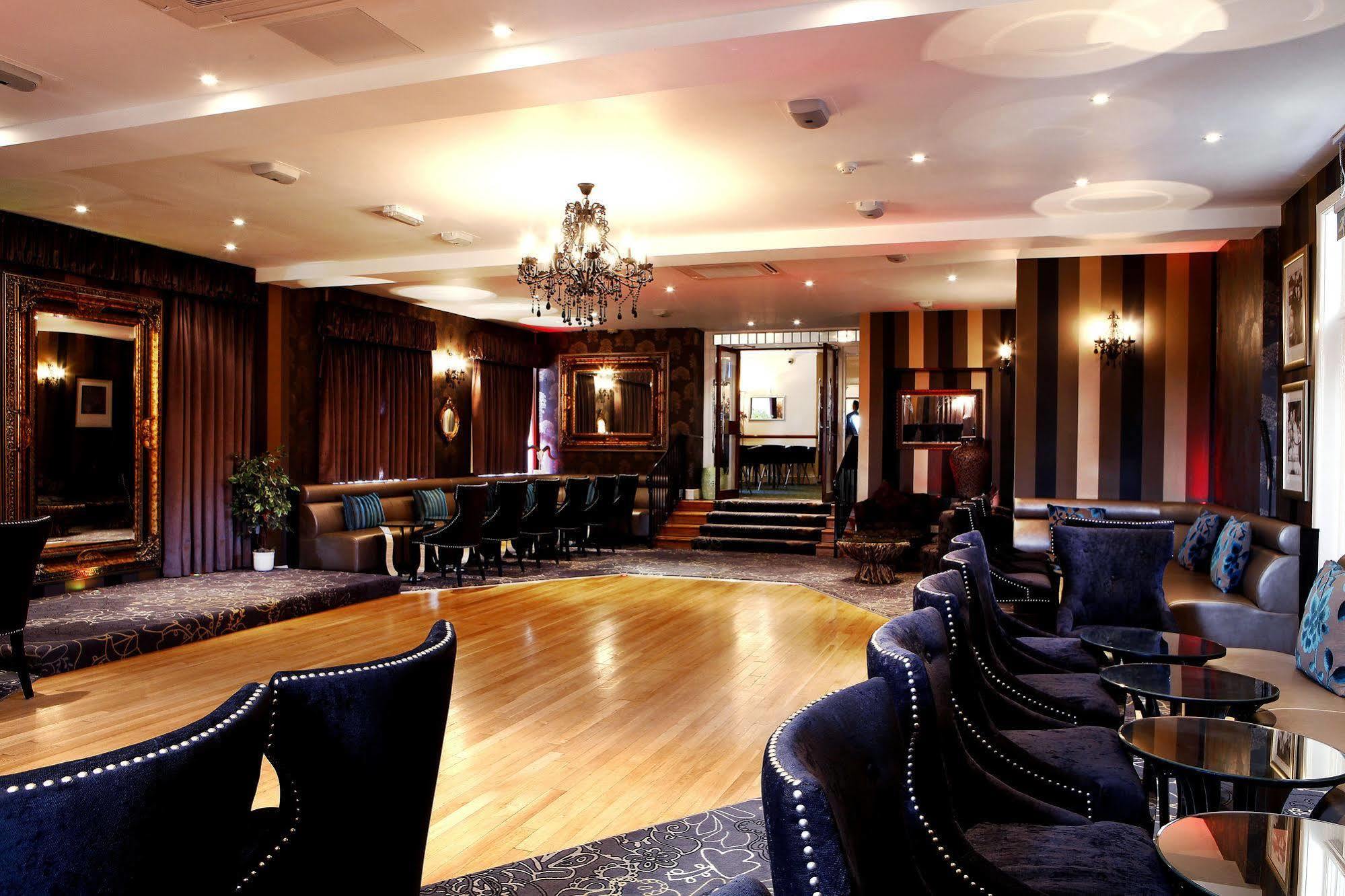 Hotel Russell Court 2*