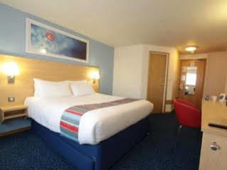 Travelodge 3*