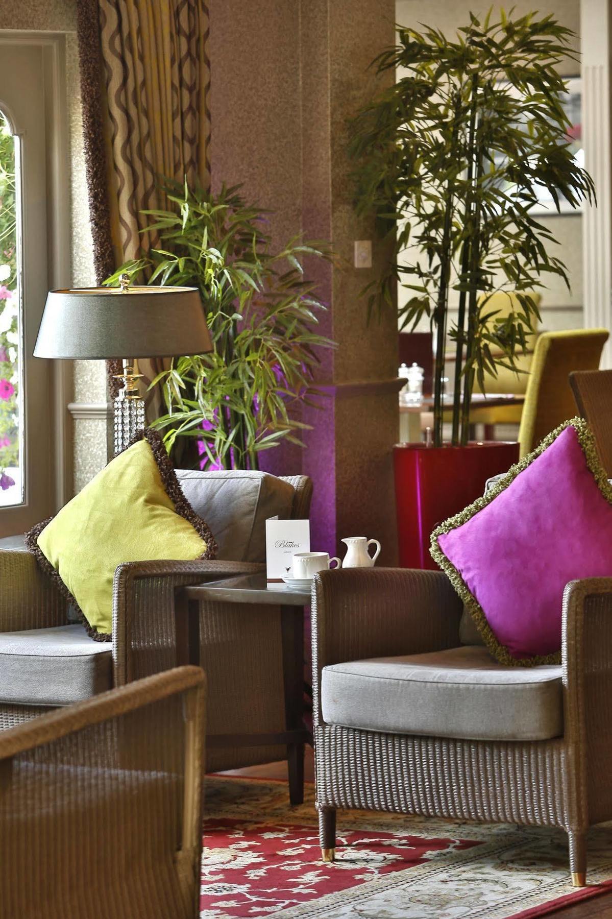 Connaught Hotel 4*