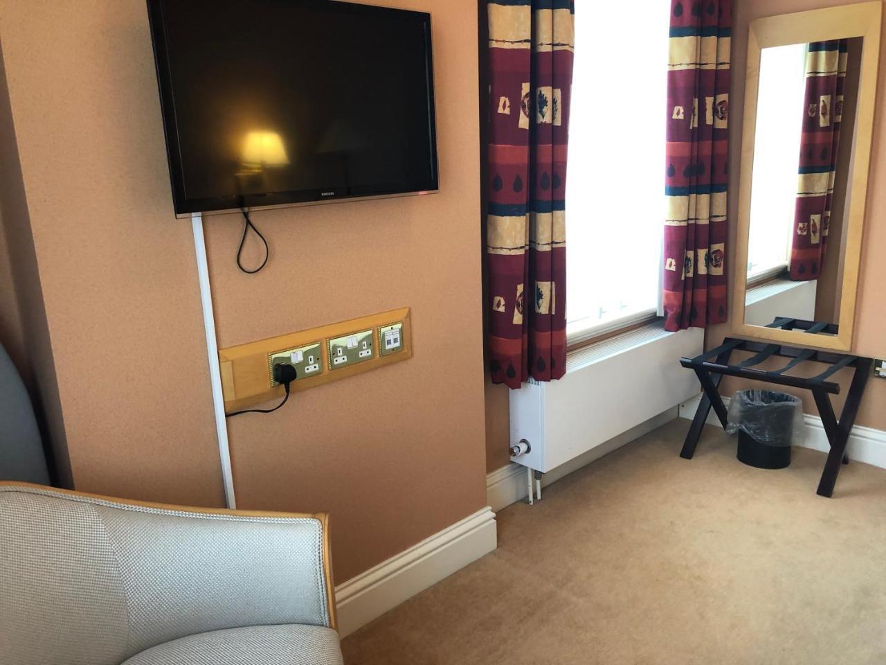 Cliff House 4*