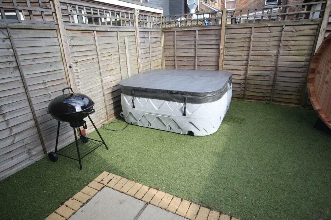 Hot Tub & Sauna Holiday home *