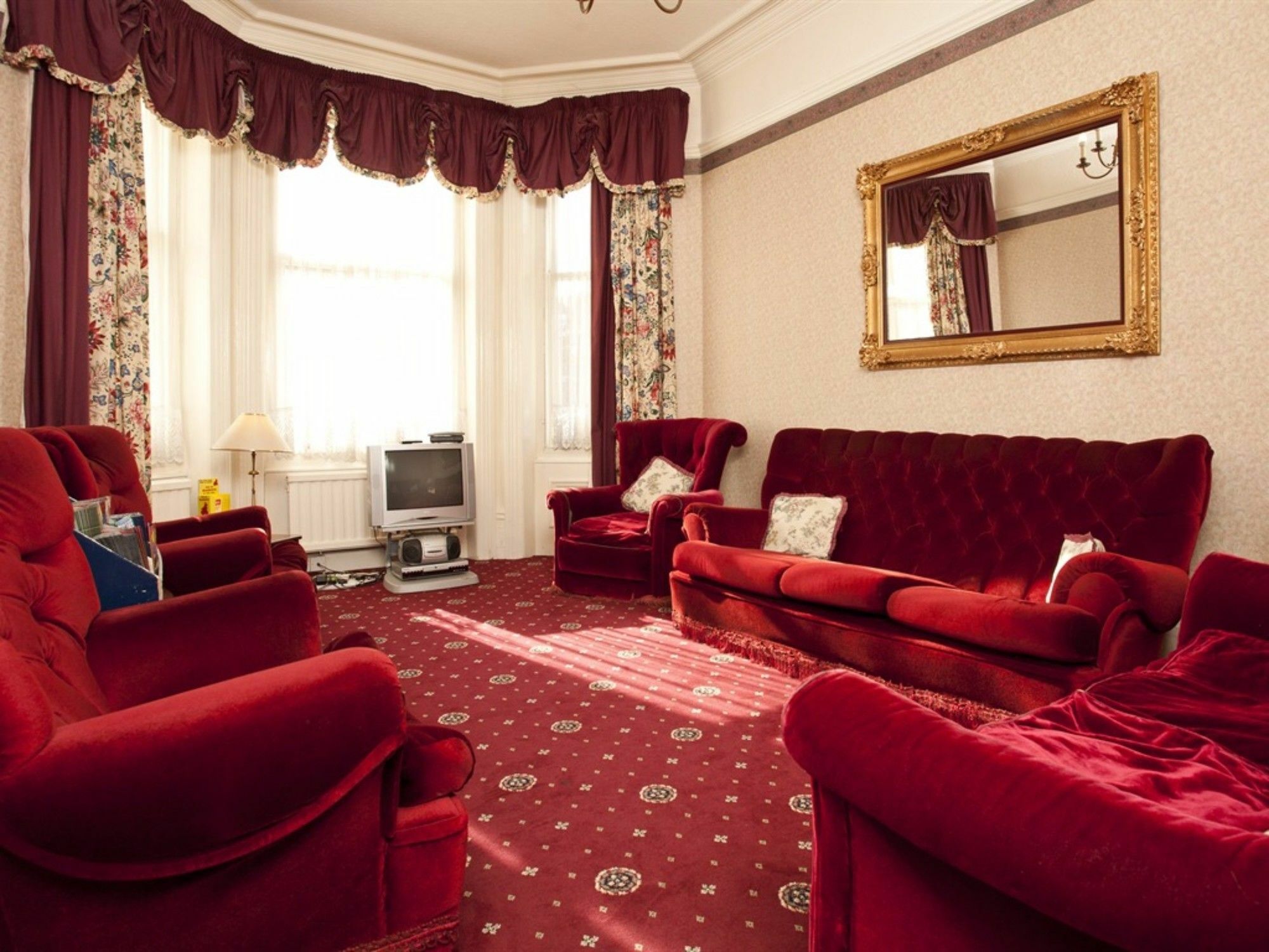 Denewood 3* Bournemouth