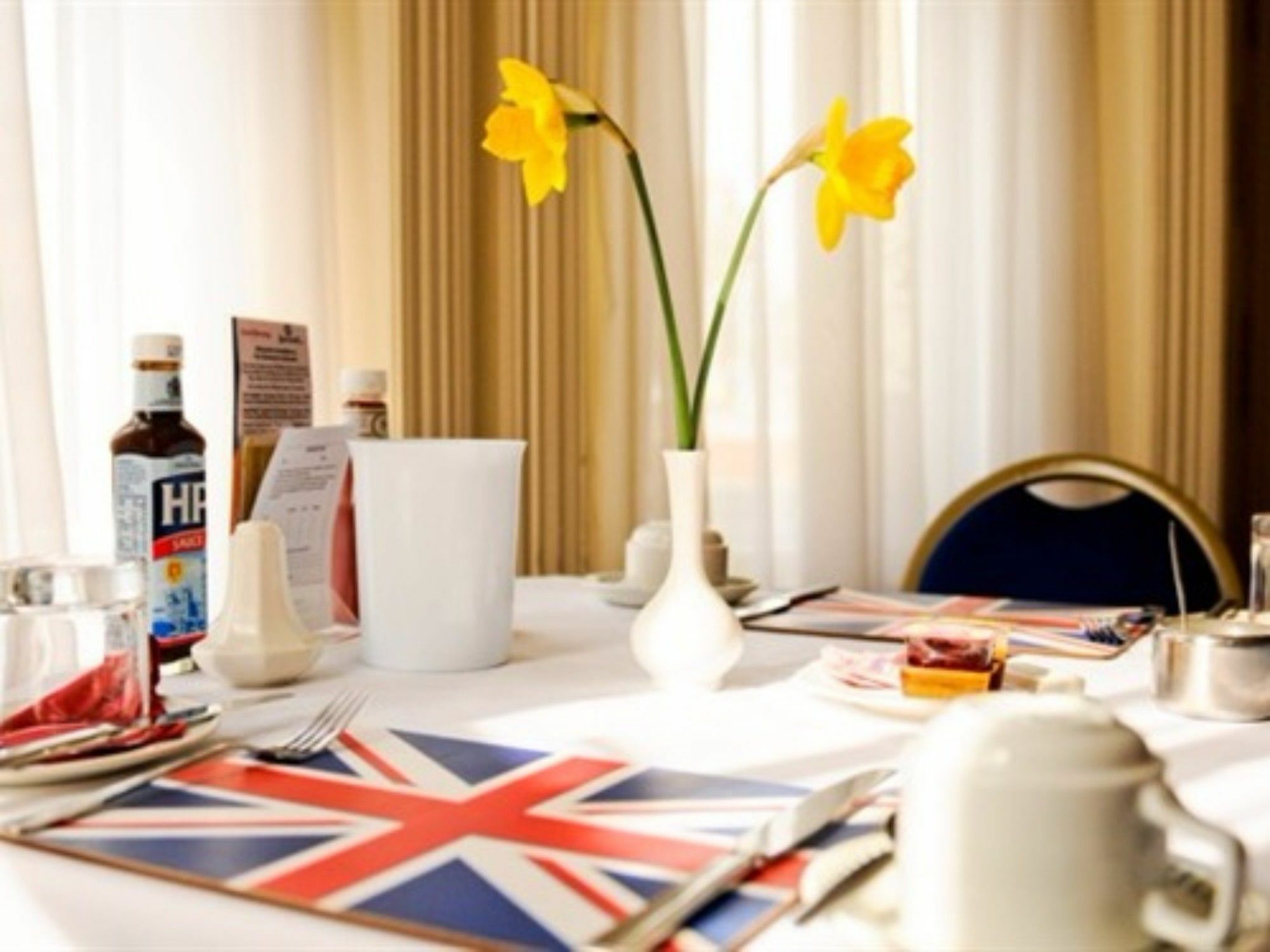 Denewood Guest house Bournemouth