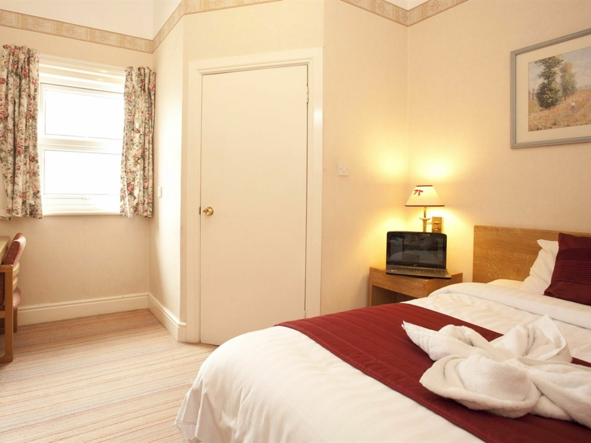 Guest house Denewood 3*