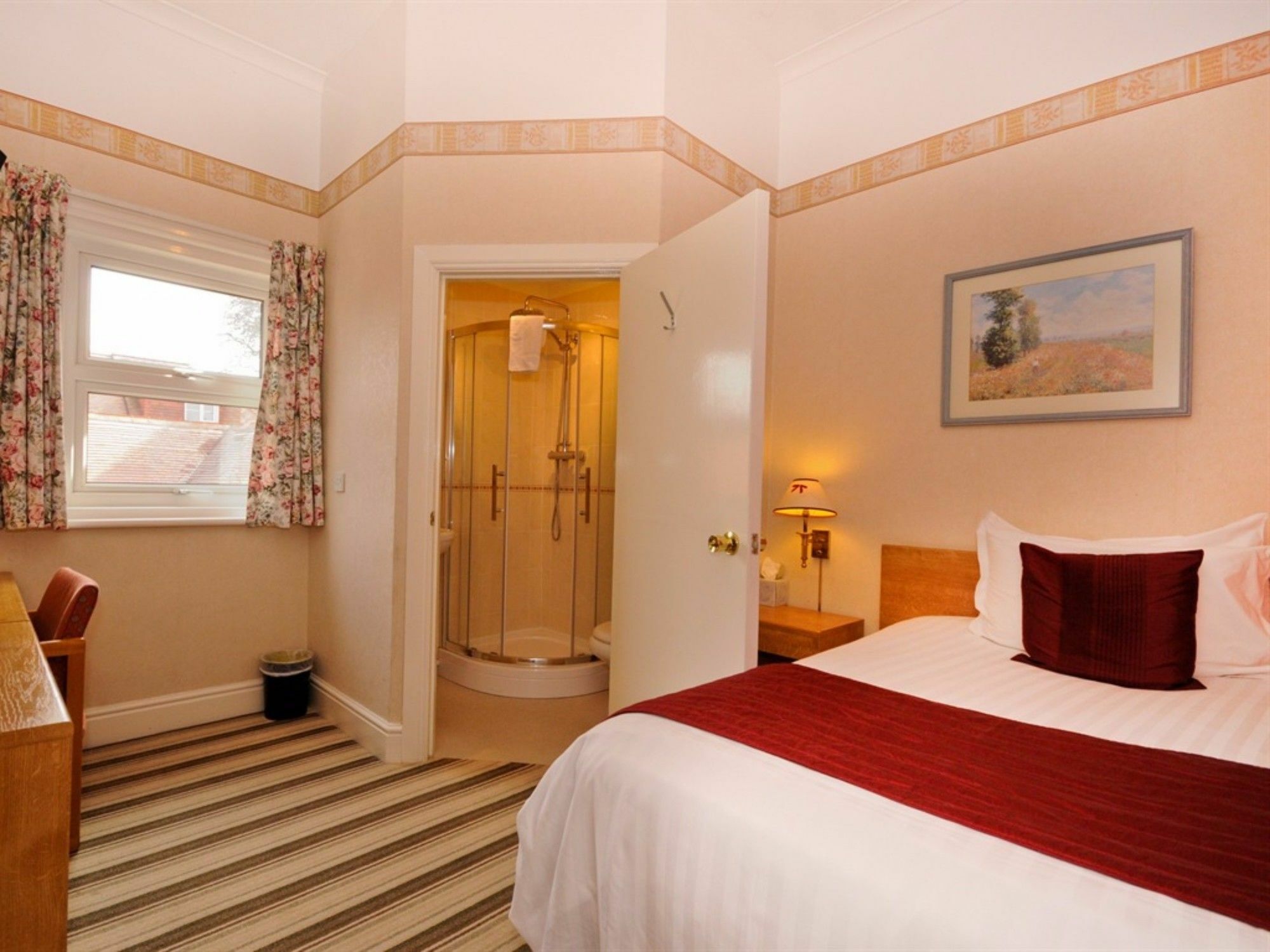 Denewood Guest house