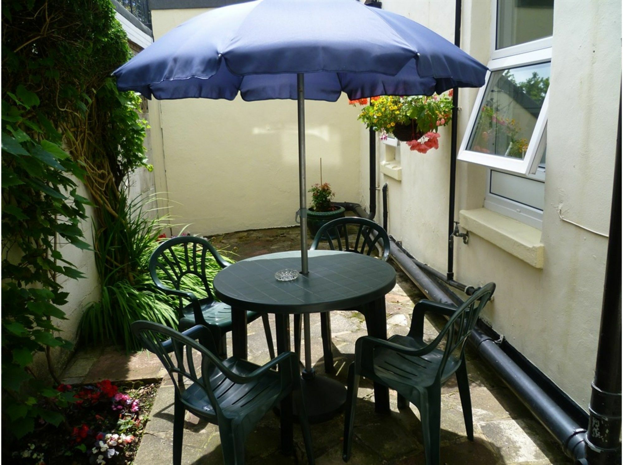 Sandy Bay Guest house Bournemouth