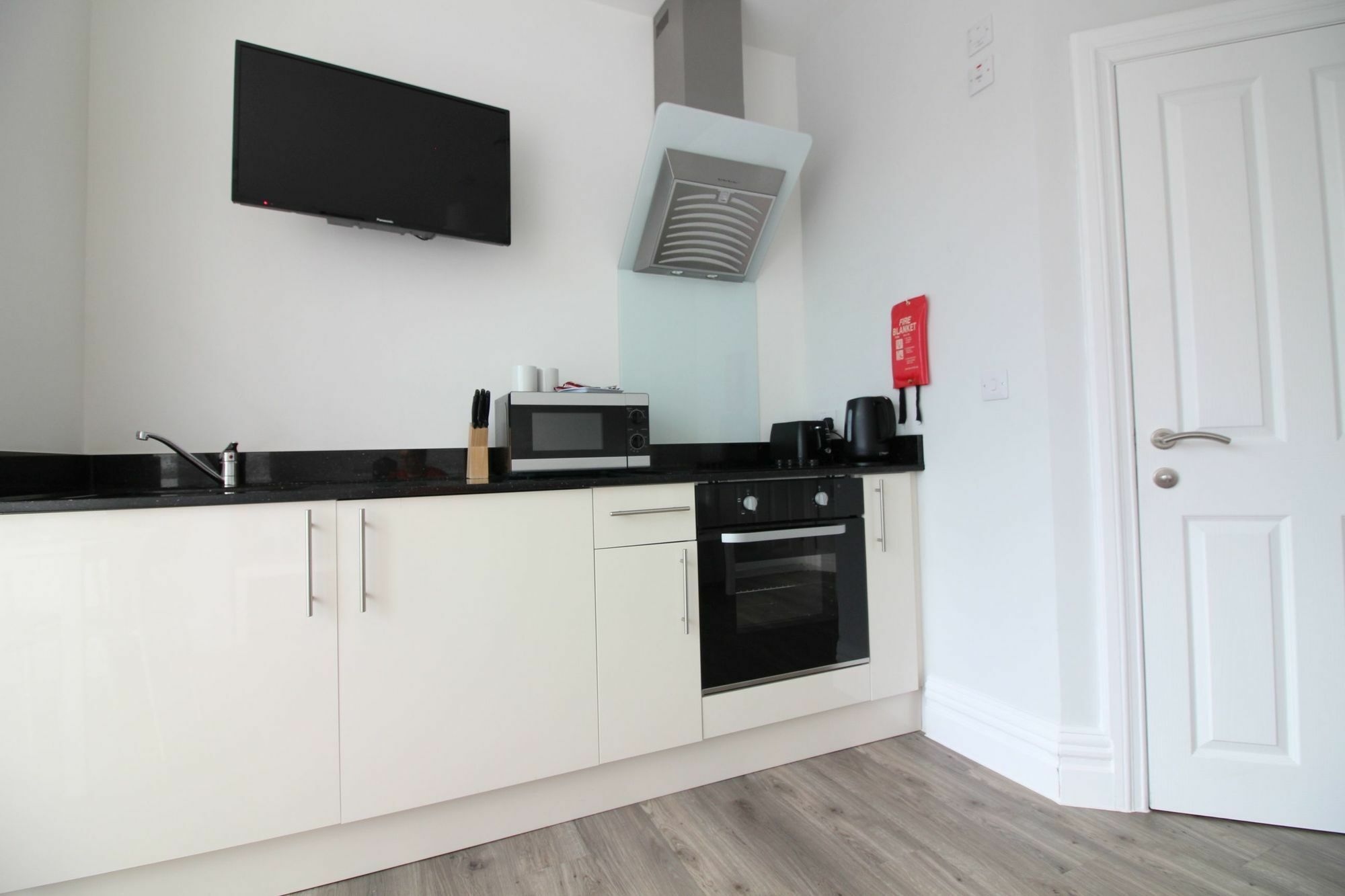 Diamond - Southbourne Grove 2 *
