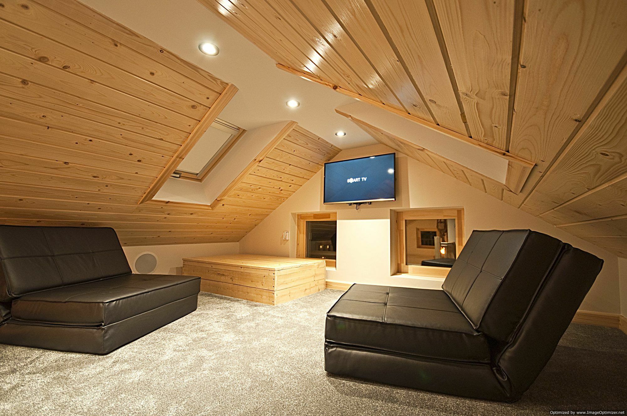 Alum Chine Log Hotel 3*
