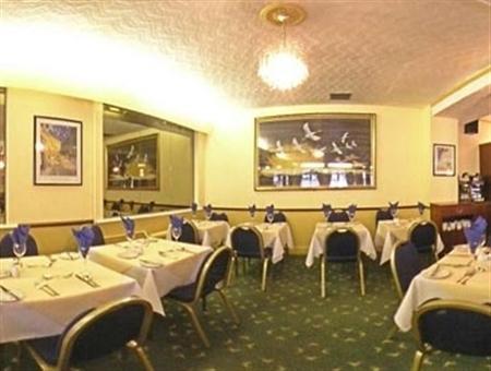 Hotel Russell Court 2*