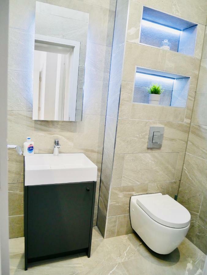 Luxury 3 Bedroom Near & Poole * Bournemouth