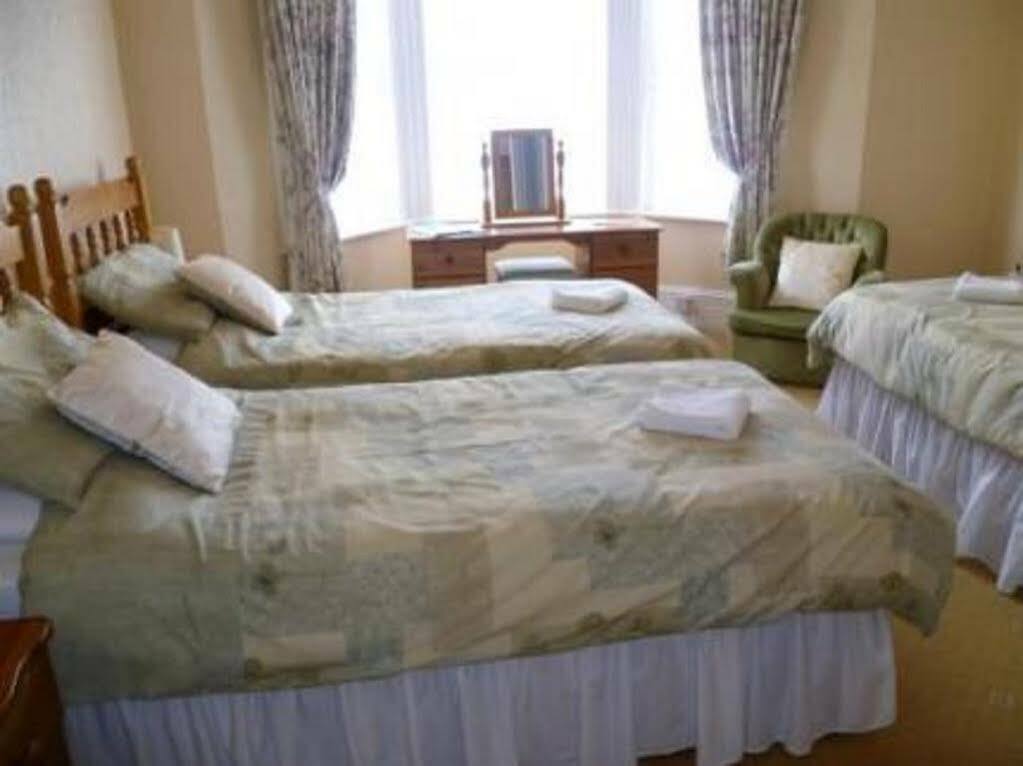 Sandy Bay Guest house 3*
