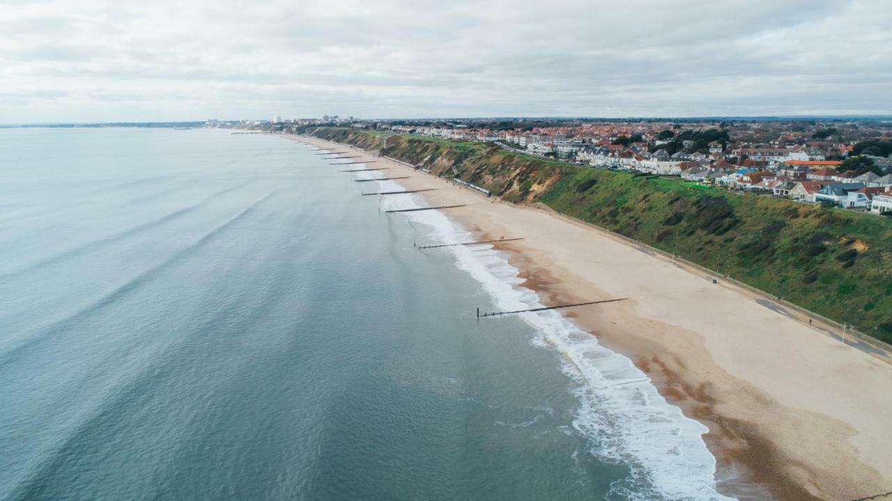 Southbourne Luxury Ocean Holiday home