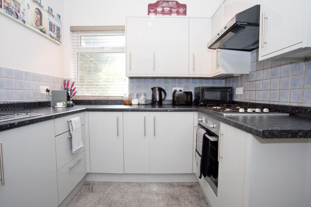 Apartment Chine Gardens - 2 Bedroom *