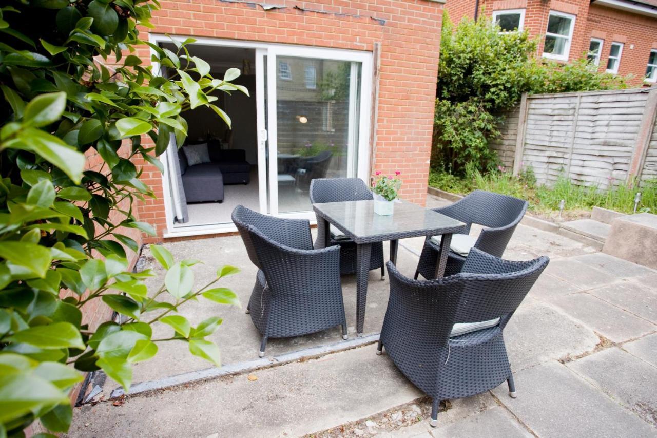 Chine Gardens - 2 Bedroom * Bournemouth