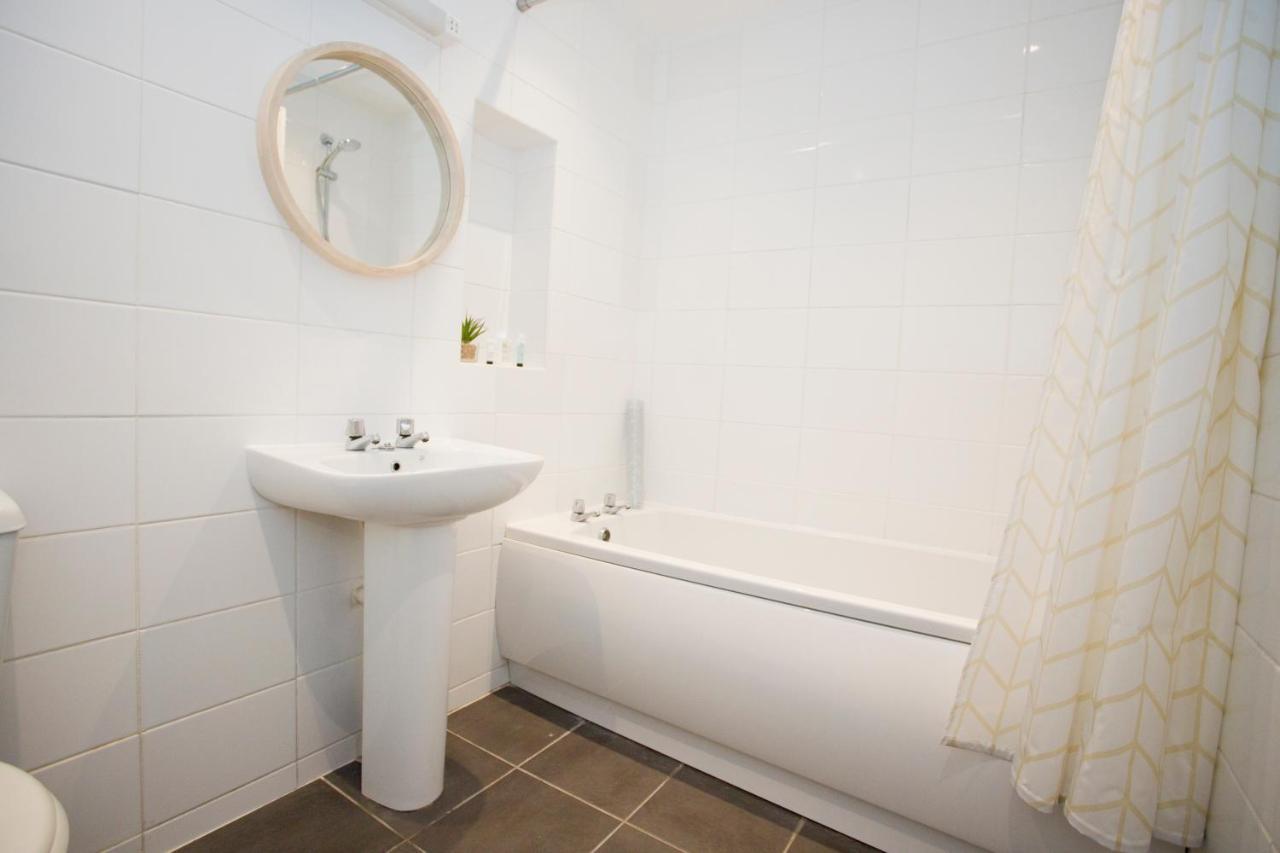 Chine Gardens - 2 Bedroom